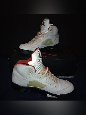 IOB Air Jordan 5 Retro Fire Red Size 13